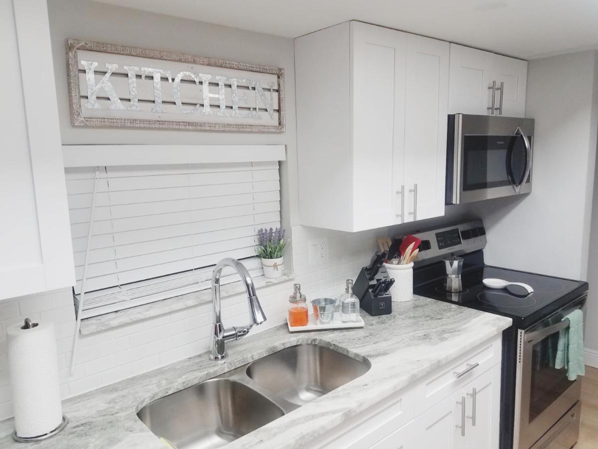 Cozy 3 Bed 2.5 Bath Located Near Busch Gardens Apartament Tampa Zewnętrze zdjęcie