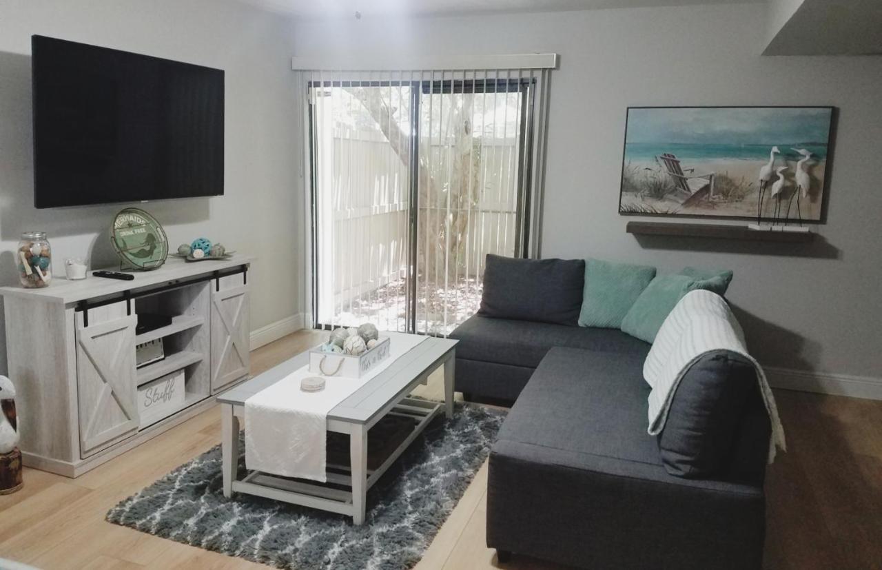 Cozy 3 Bed 2.5 Bath Located Near Busch Gardens Apartament Tampa Zewnętrze zdjęcie